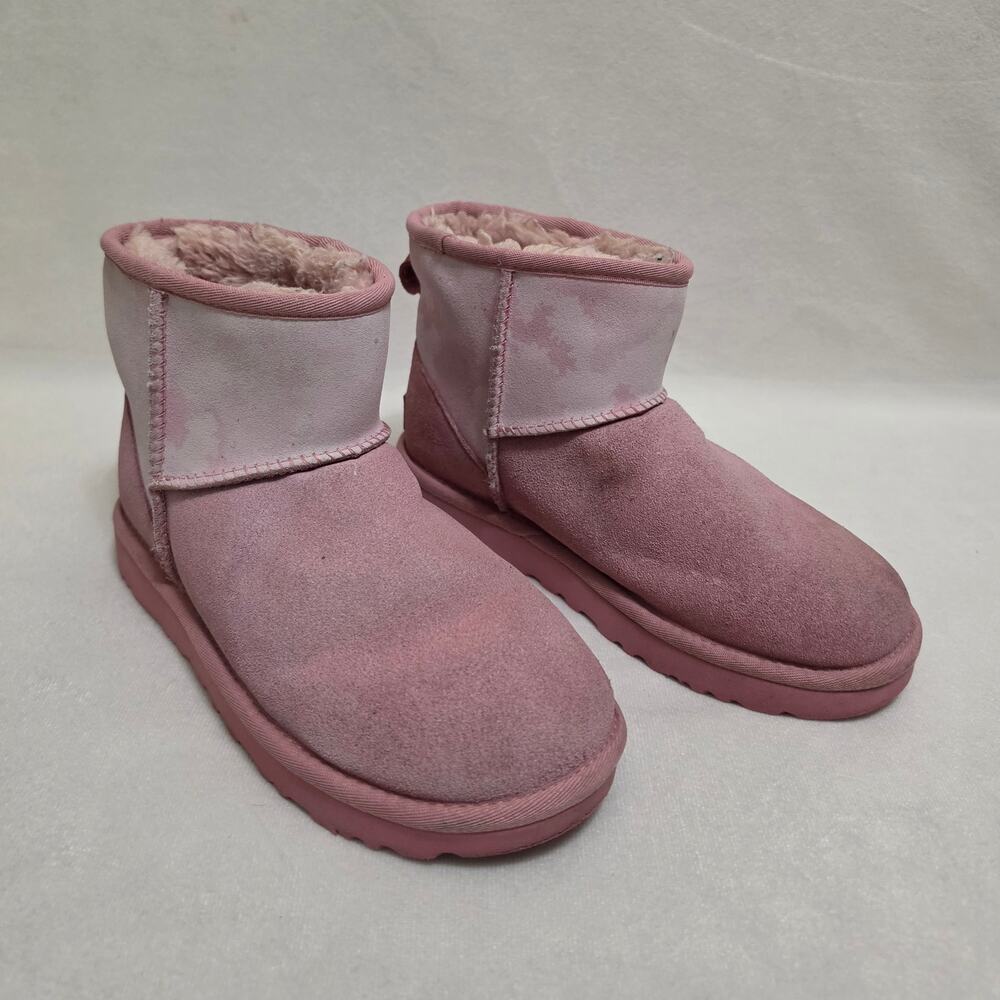 ​UGG Classic Mini Boots Pink Suede Sheepskin Women's Size 6 (S/N 1146130)